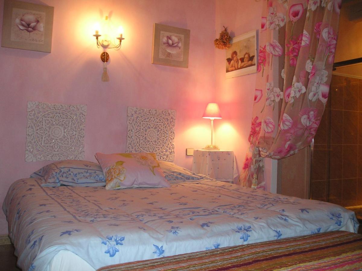 Les Bruyeres Chambre D'Hote De Charme Calme Assure Loupia Ngoại thất bức ảnh